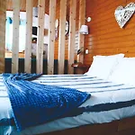 Casa Do Mar - Big Wave Spotter House בית הארחה *
