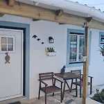 Casa Do Mar - Big Wave Spotter House Guest house