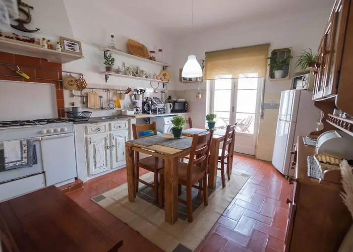 בית הארחה Casa Do Mar - Big Wave Spotter House נאזרה